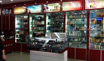 名流羽西化妝品的加盟路徑與經營策略